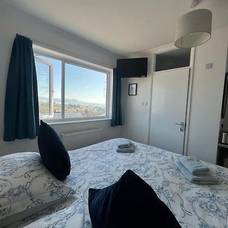 ליים ריג'יס Lucerne B&B מראה חיצוני תמונה
